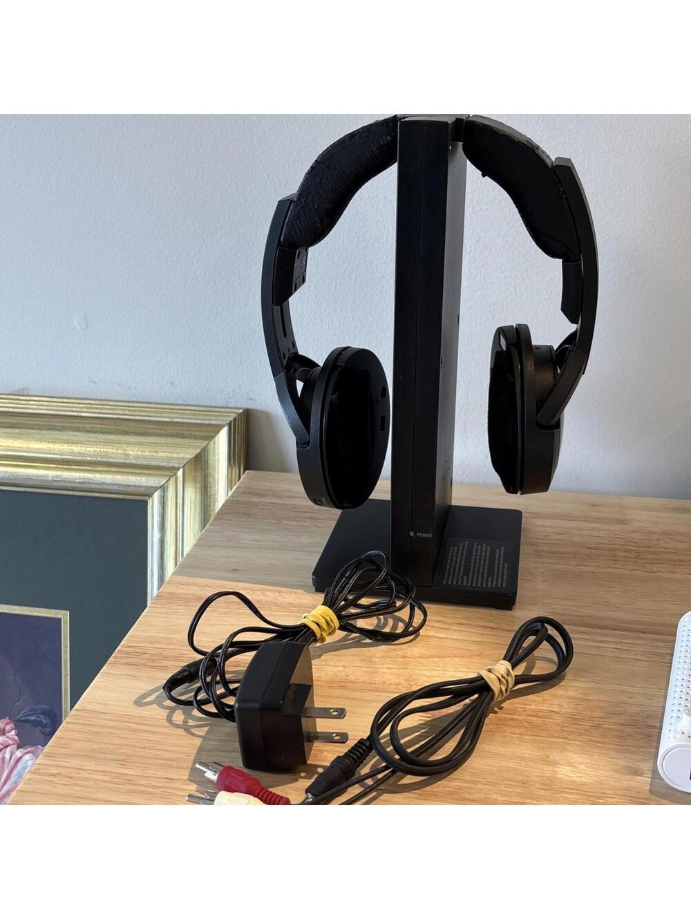 Sony MDR-RF985R Wireless Stereo Headphones w/ Transmitter Base TMR-RF985R Tested